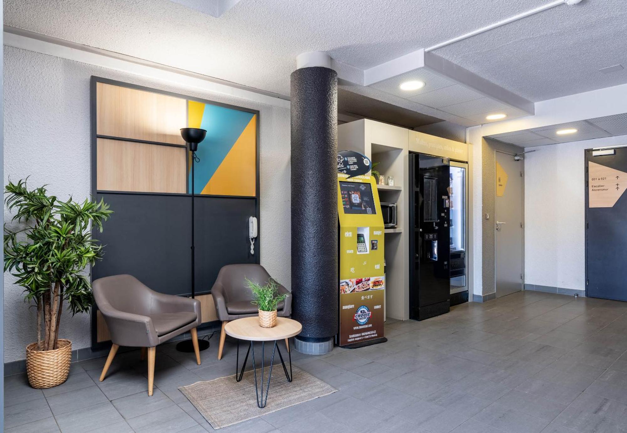 B&B Hotel Lille Lezennes Stade Pierre Mauroy エクステリア 写真
