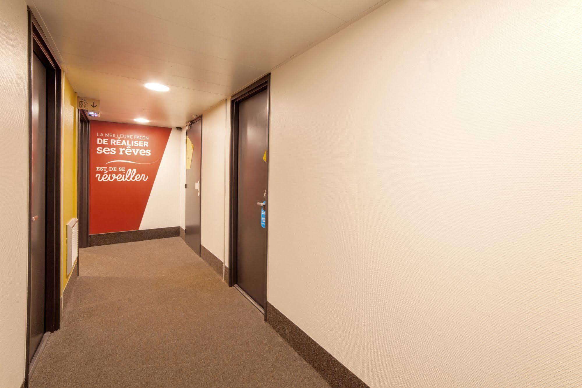 B&B Hotel Lille Lezennes Stade Pierre Mauroy エクステリア 写真